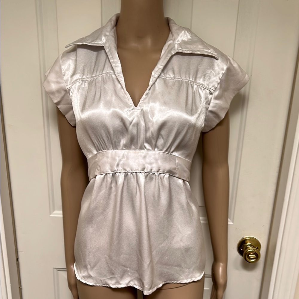 VTG 70s You Babes Blouse Flutter Sleeves Silvery White Tie Waist Dagger Collar